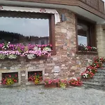 Hotel Iva & Elena 3*