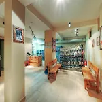 Iva & Elena Hotel 3*