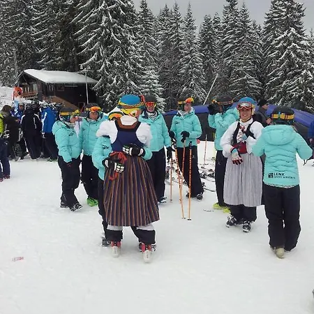 Iva & Elena 3*