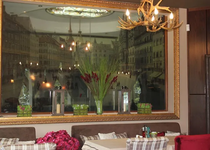 Hotel Iva & Elena 3*